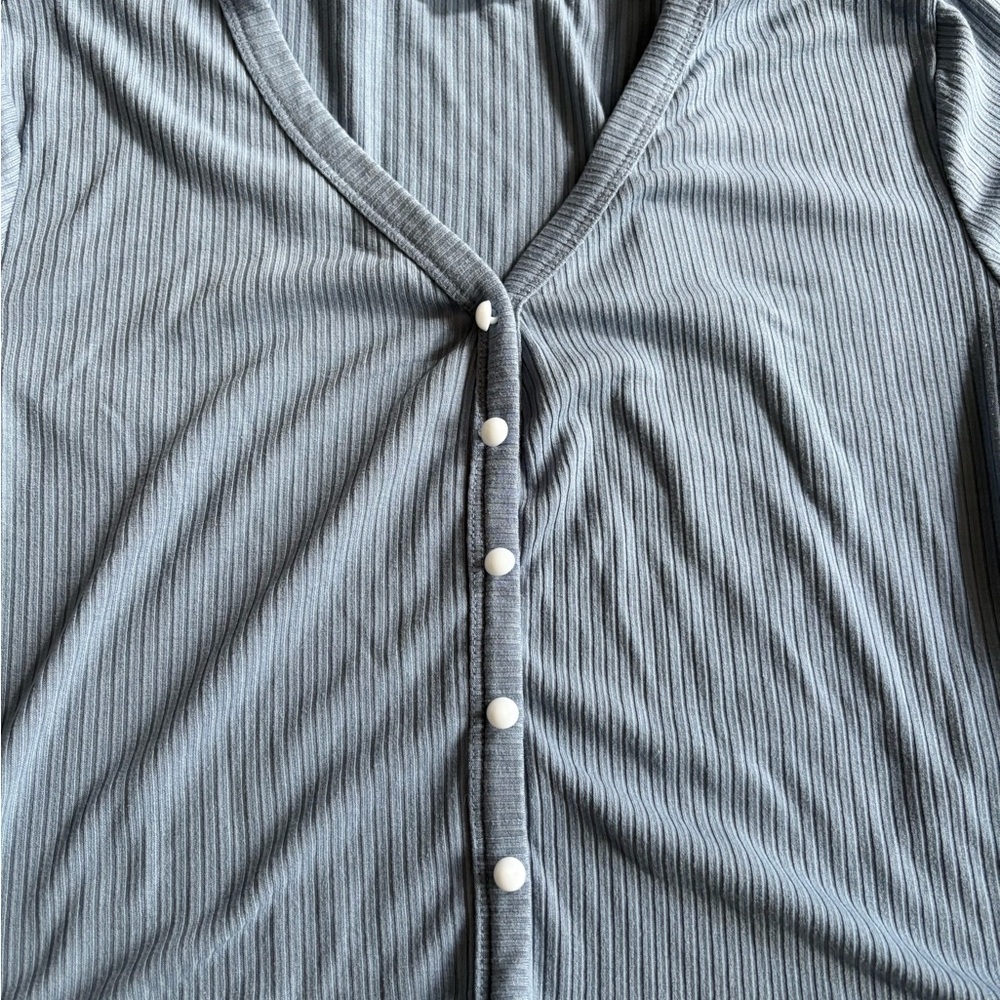 ROMWE Blue Ribbed Button-Down Top - Picture 2 of 4